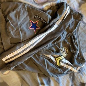 Lightweight sweatshirt